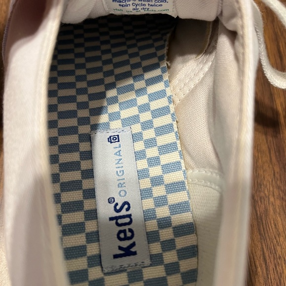 Keds White Canvas Sneakers Brand New Women’s 8 Wide - Picture 3 of 5